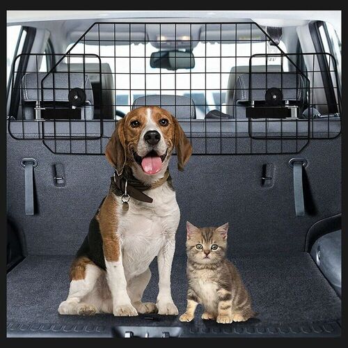 Cargo divider for outlet suv